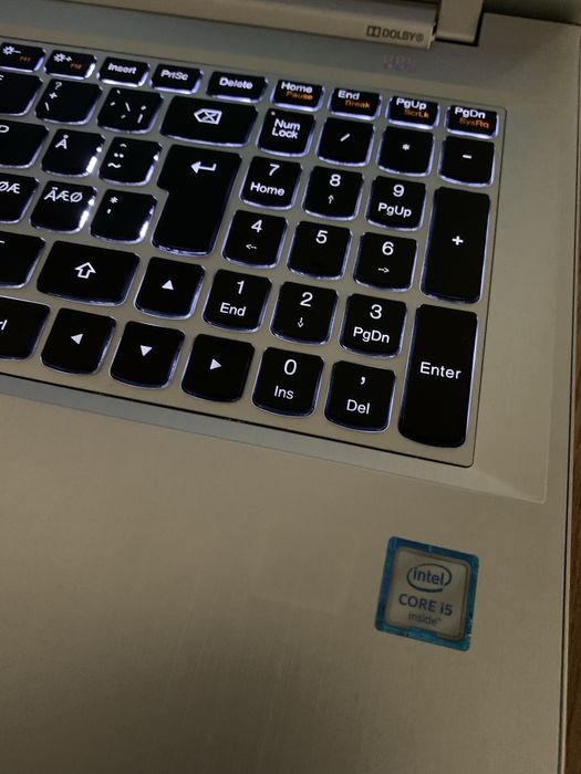 Laptop Lenovo Slim intel core i5,Tastatura luminata,Windows 10,1TB mem