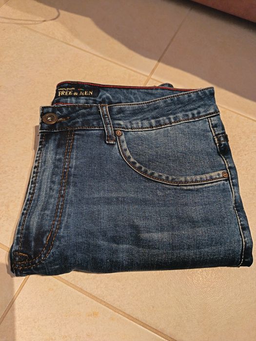 Blugi albaștri barbati