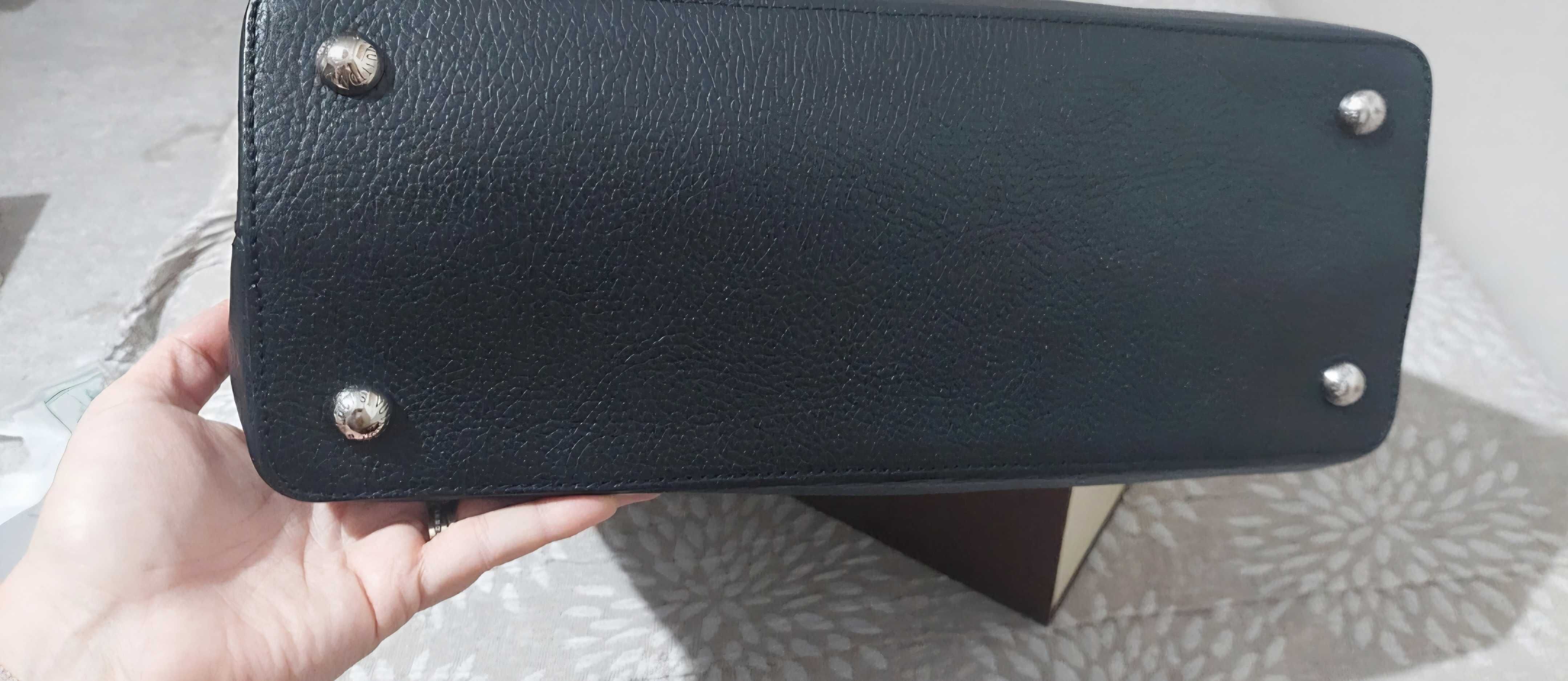 Geantă Louis Vuitton