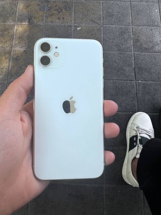 Iphone 11 64gb ekran almashgan qogan joyi radnoy qotmdi 11prolaga abme