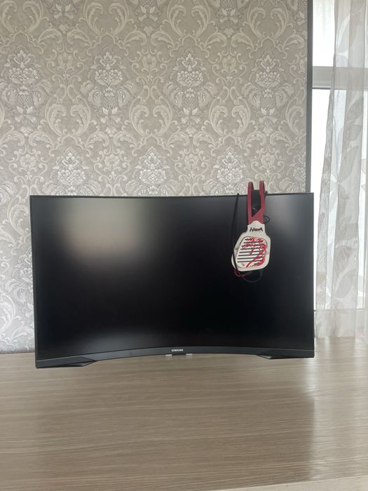 Monitor Samsung Odyssey 32