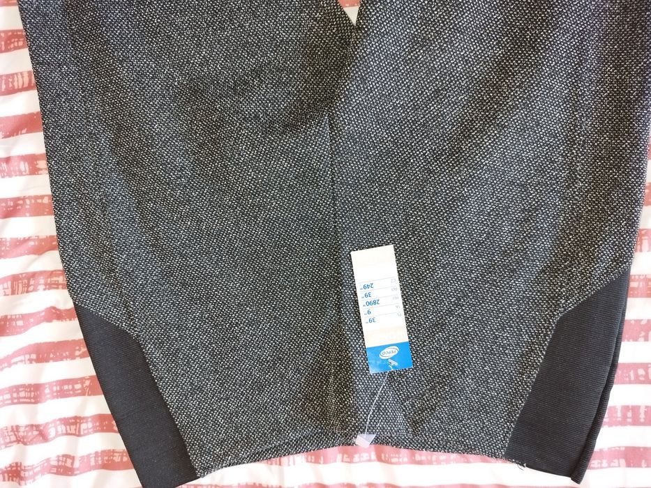 Pantaloni dama L, noi