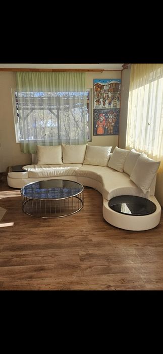 Дизайнерски диван