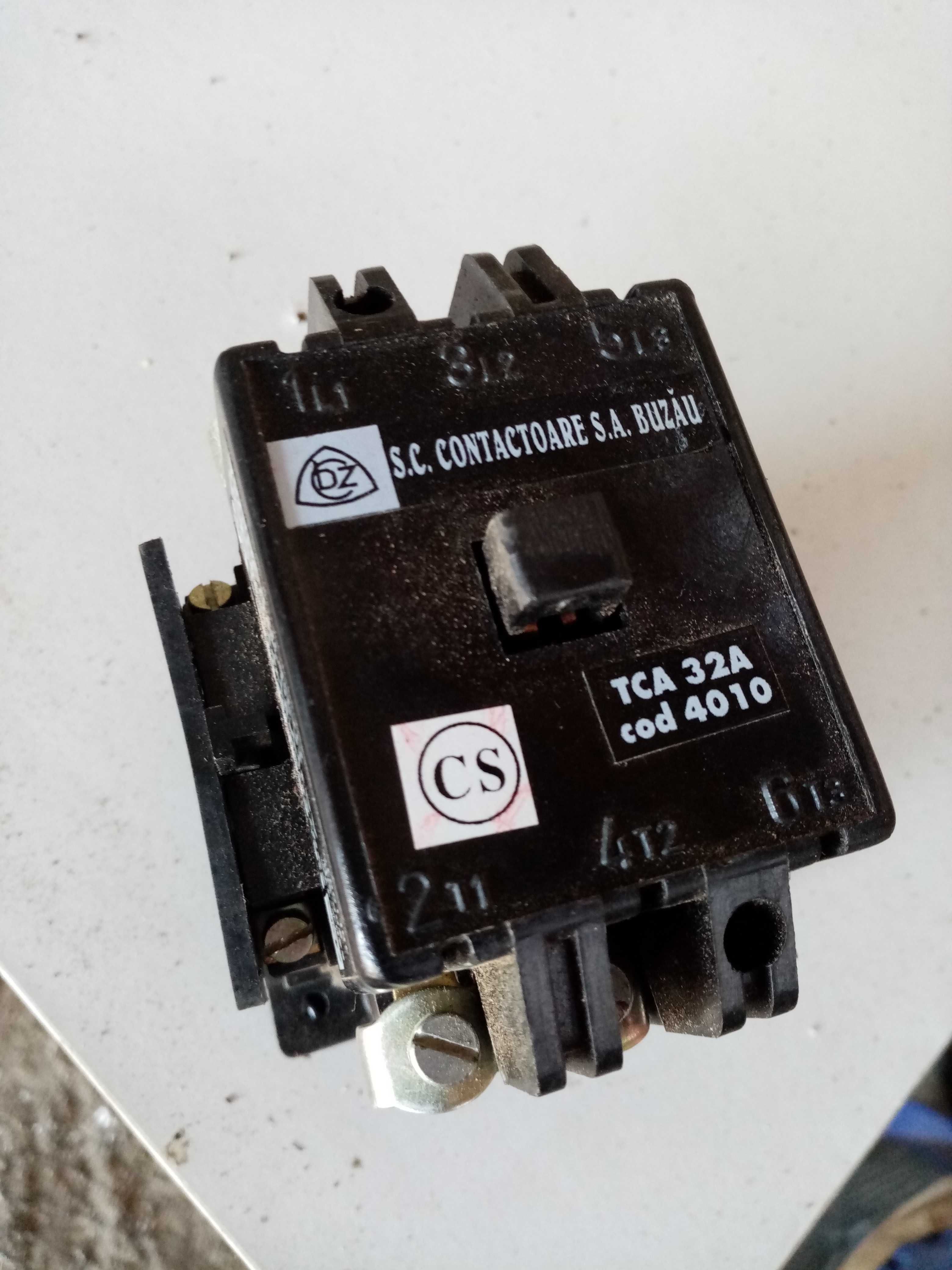 Contactor 32A