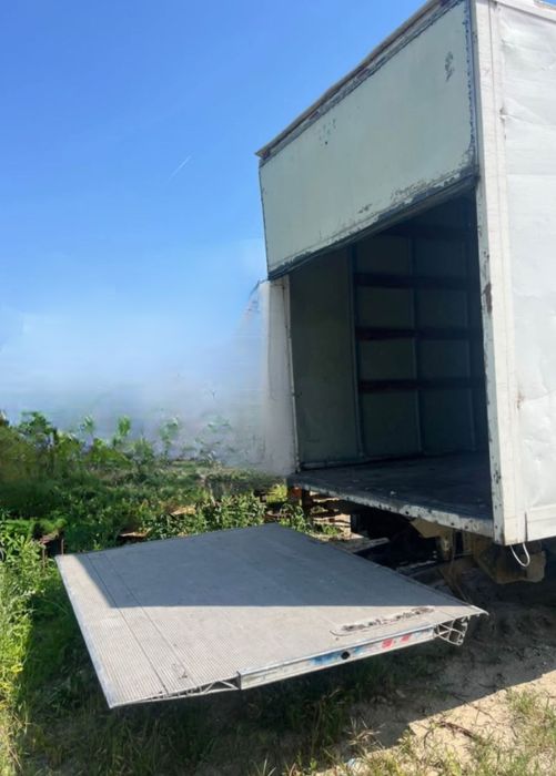 Lift hidraulic pentru Iveco Fiat Ford