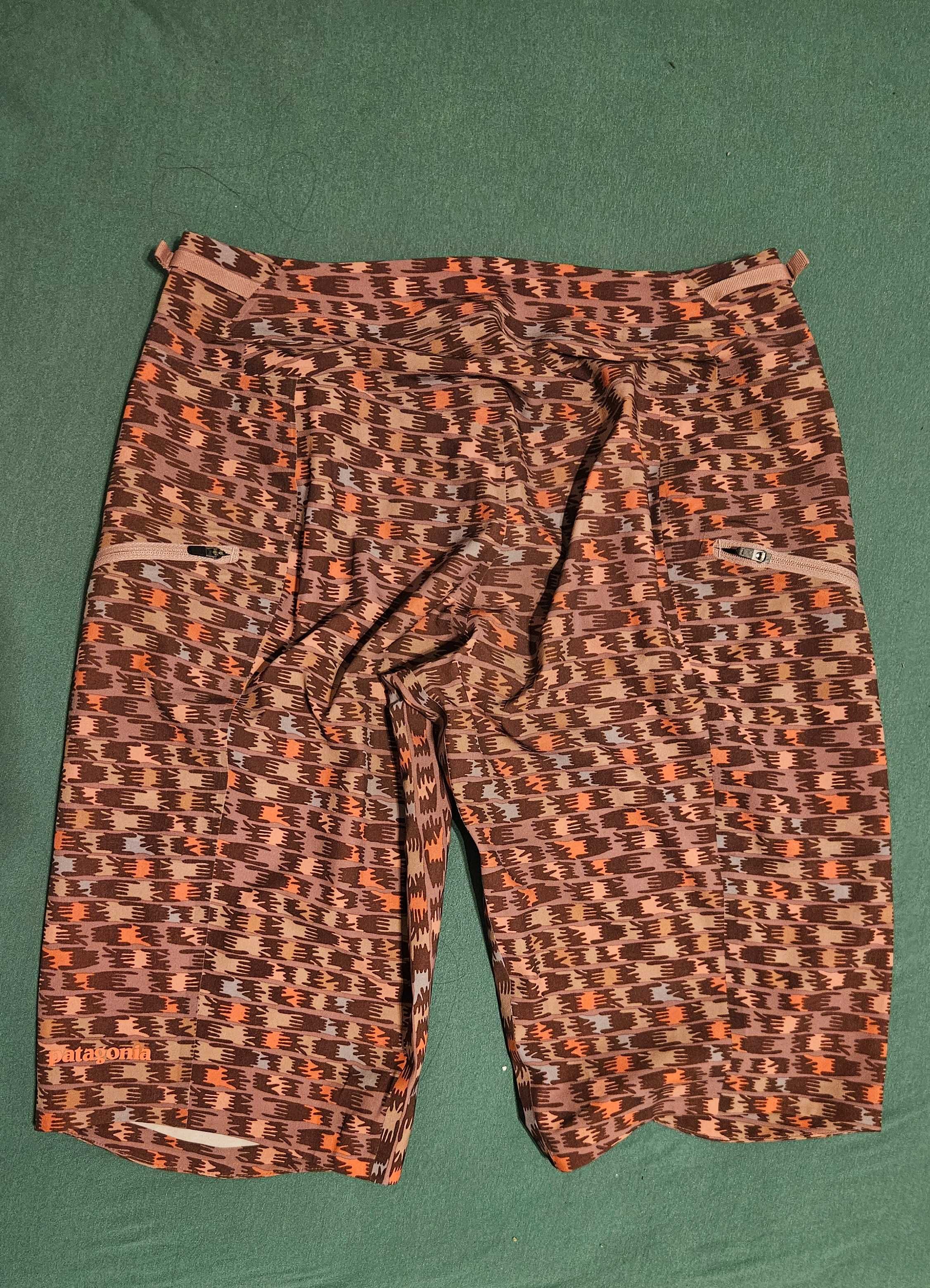 Patagonia Dirt Roamer Bike Shorts Womens Size 4 (S)