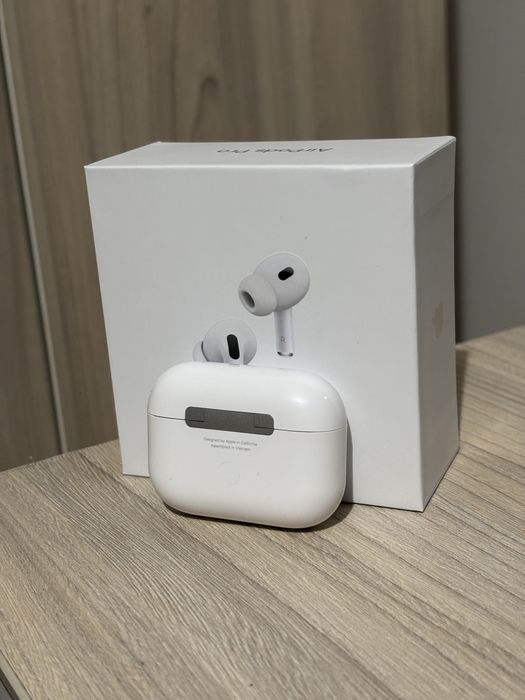 Vand AirPods Pro 2-noi,nefolosite,cu garanție!!!