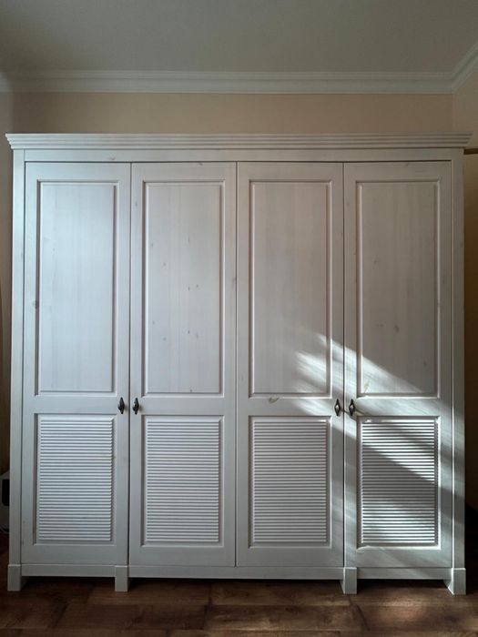 Мебель почти новая