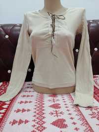 Bluza crem decoltata