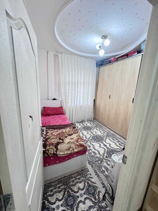 Себзорда 4 хонали квартира сотилади