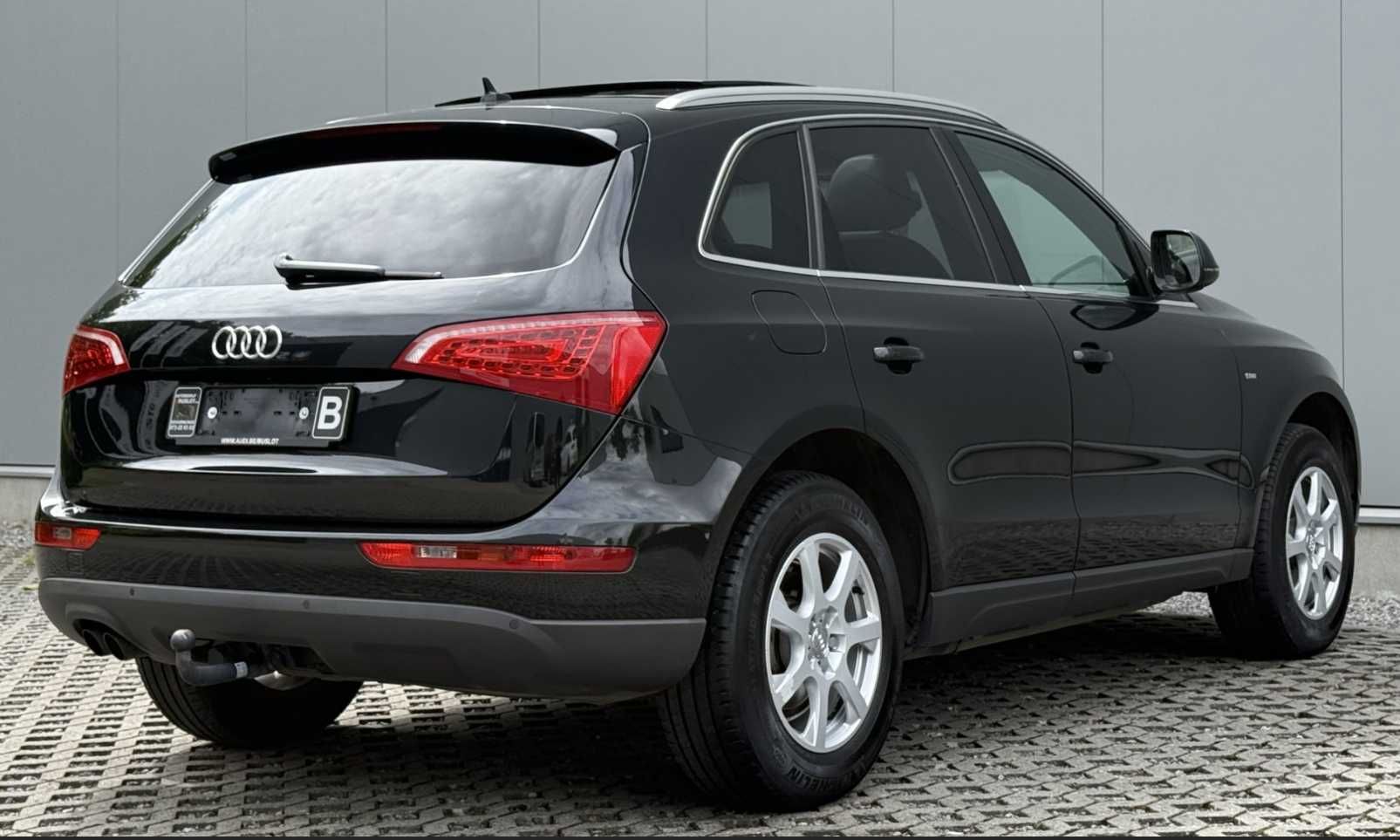 Dezmembrez Audi Q5 2012