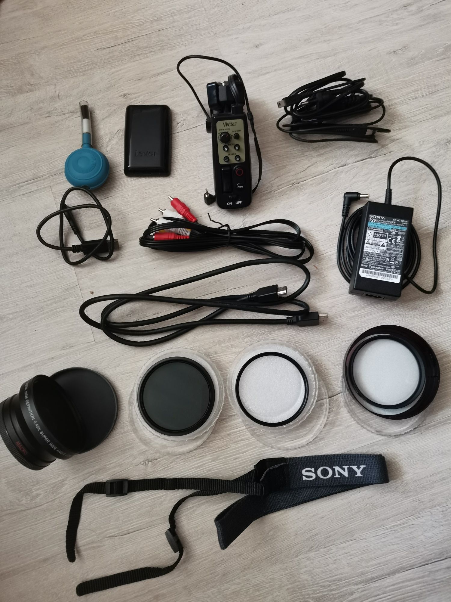 Camera SONY AX1E 4K 2X64GB XQD, 315h, plus accesorii