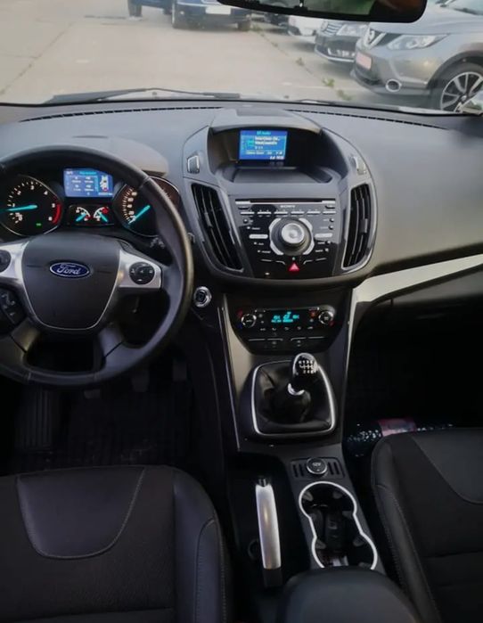 Ford Kuga, impecabilă! Euro 6, an 2015