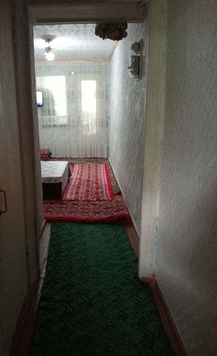 Срочно продаётся 1 комнатная квартира навои галерейка