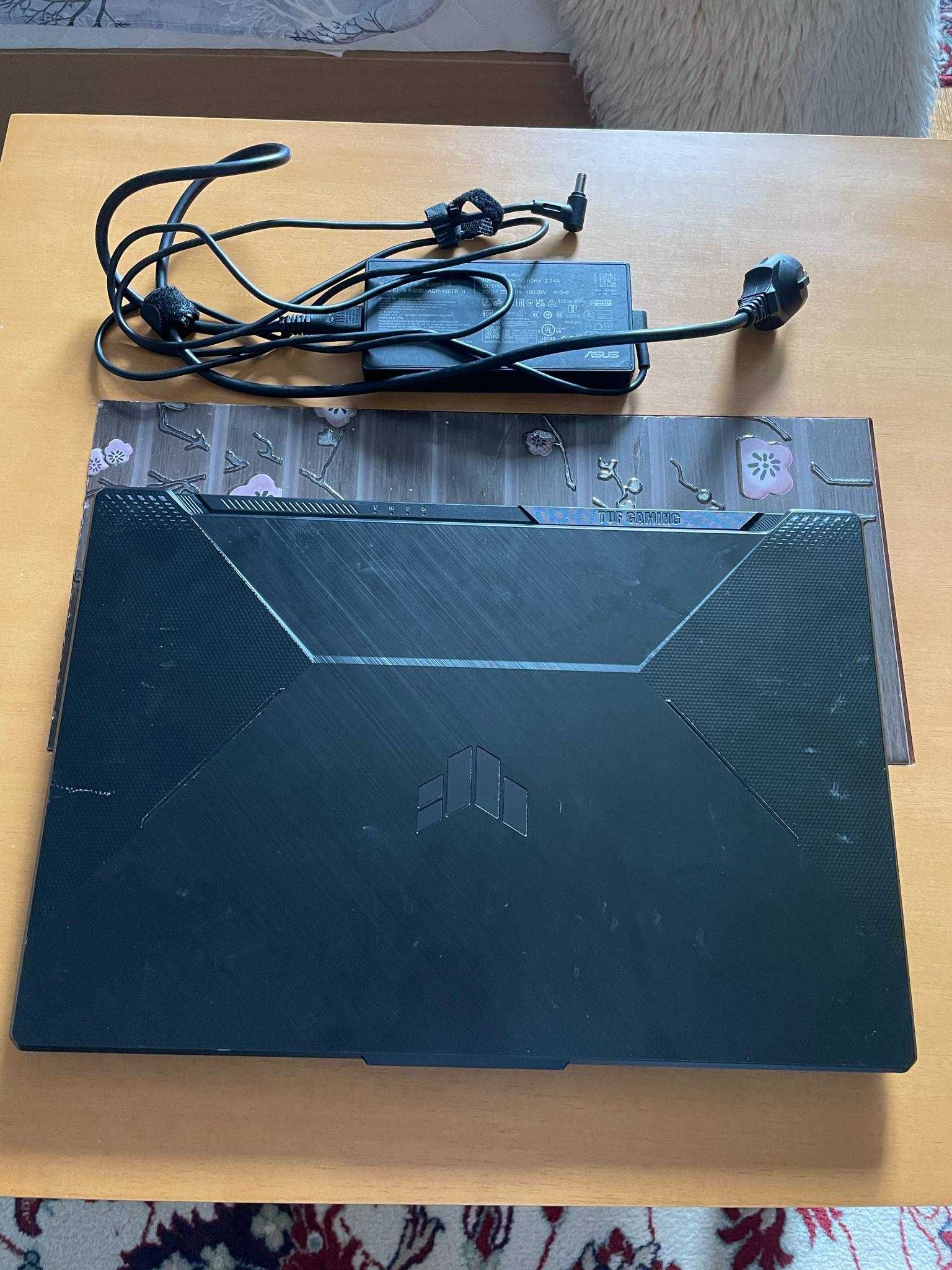 Лаптоп Notebook Asus TUF Gaming F17 FX706HC !ЗА ЧАСТИ!
