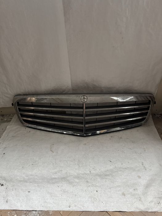 Оригинална решетка Мерцедес Ц204 Mercedes W204