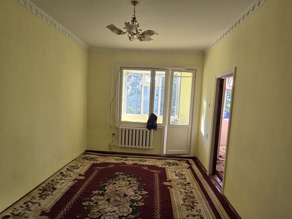 Чилонзор-19кв 2/3/4/Балкон 1*5/6/Срочно Сотилади Ориентир Бозорча