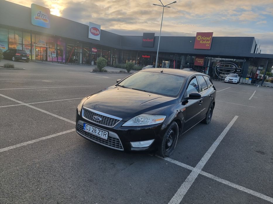 Vând Ford mondeoST 200 cp