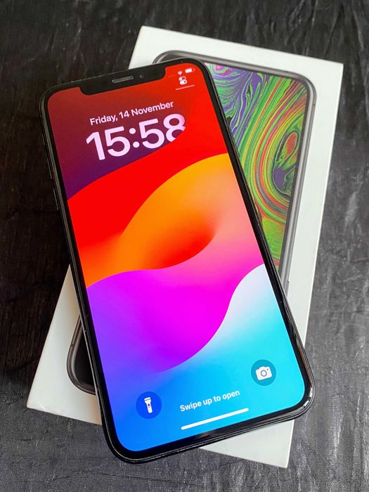 iPhone XS 64GB Space Grey – в добро състояние