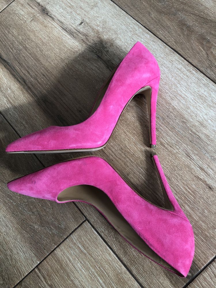 Pantofi roz musette