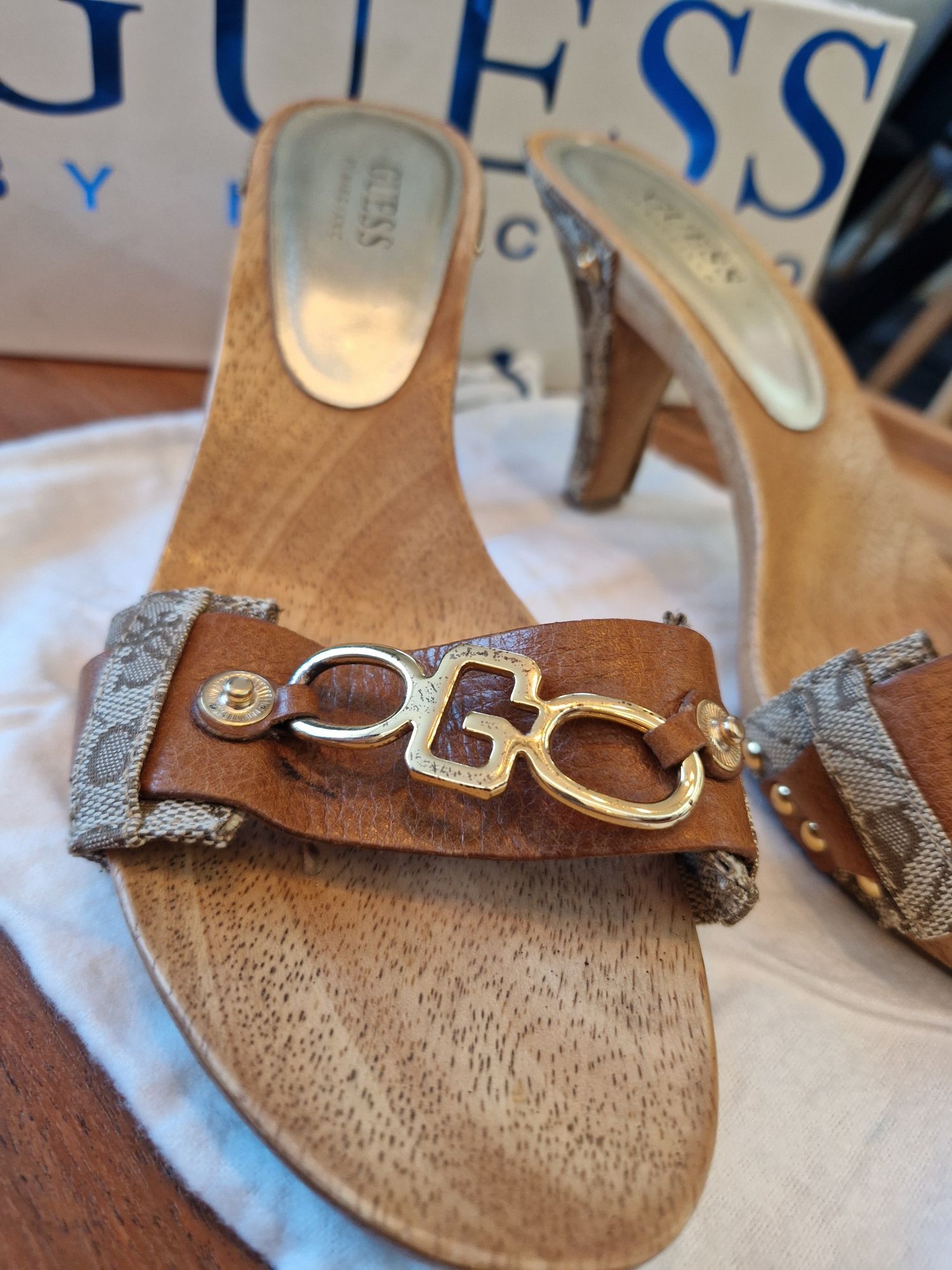 Guess - Дамски обувки с ток