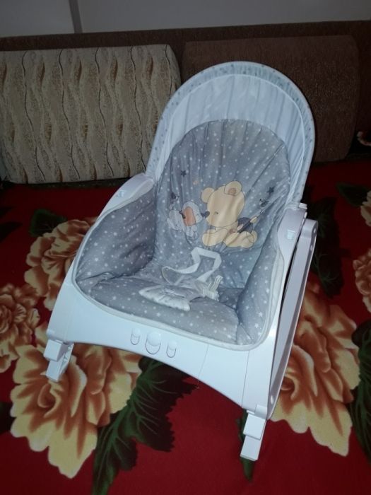 Вибриращ бебешки шезлонг Lorelli