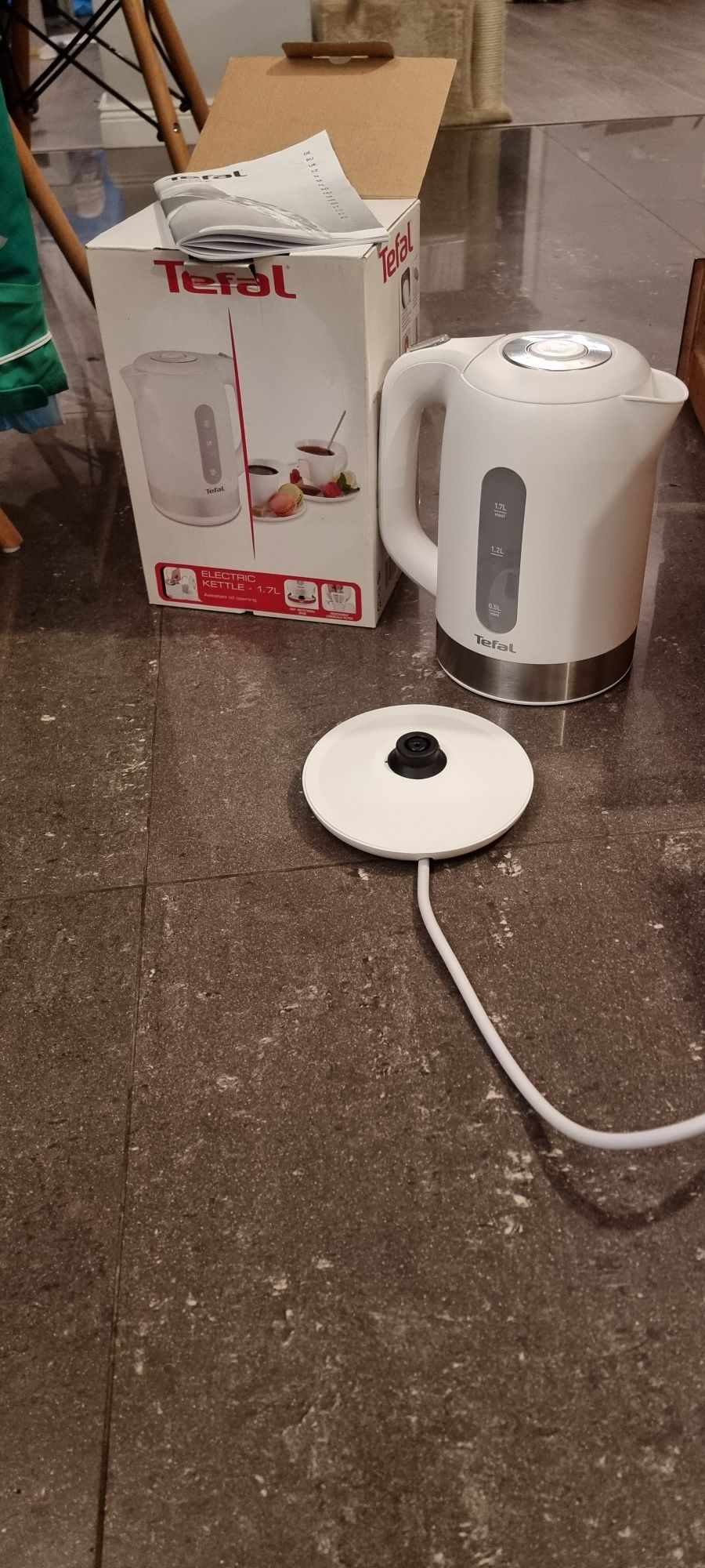 Cana  electrica Tefal KO330130, 2200 W, 1.7 l, Alb, folosit o d