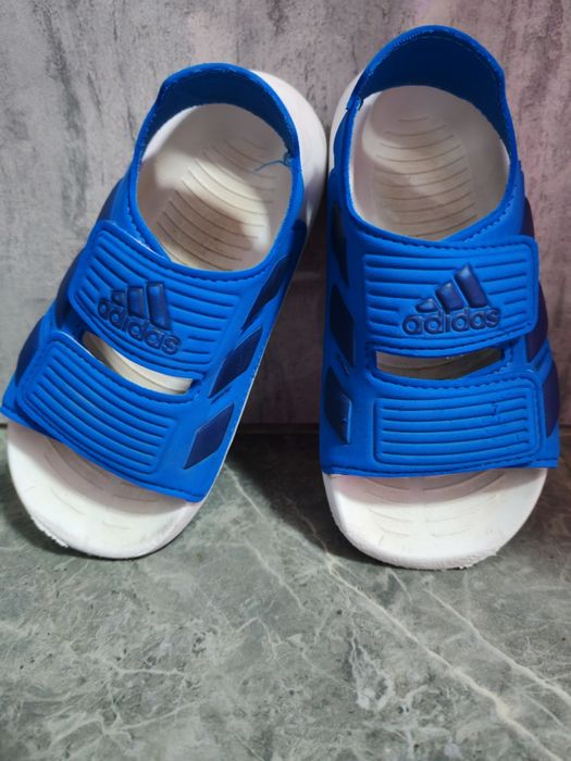 Сандали Adidas, 26 номер, 15 см стелка.
