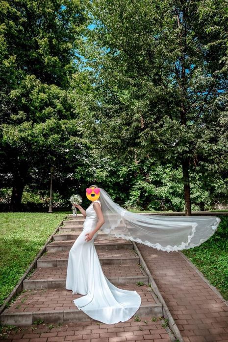 Rochie de mireasa tip sirenă
