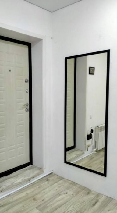 Зеркало интерьерное