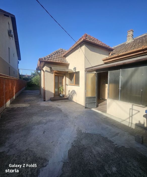Casă cu grădină frumoasă în Ioșia, Oradea – Strada Henrik Ibsen