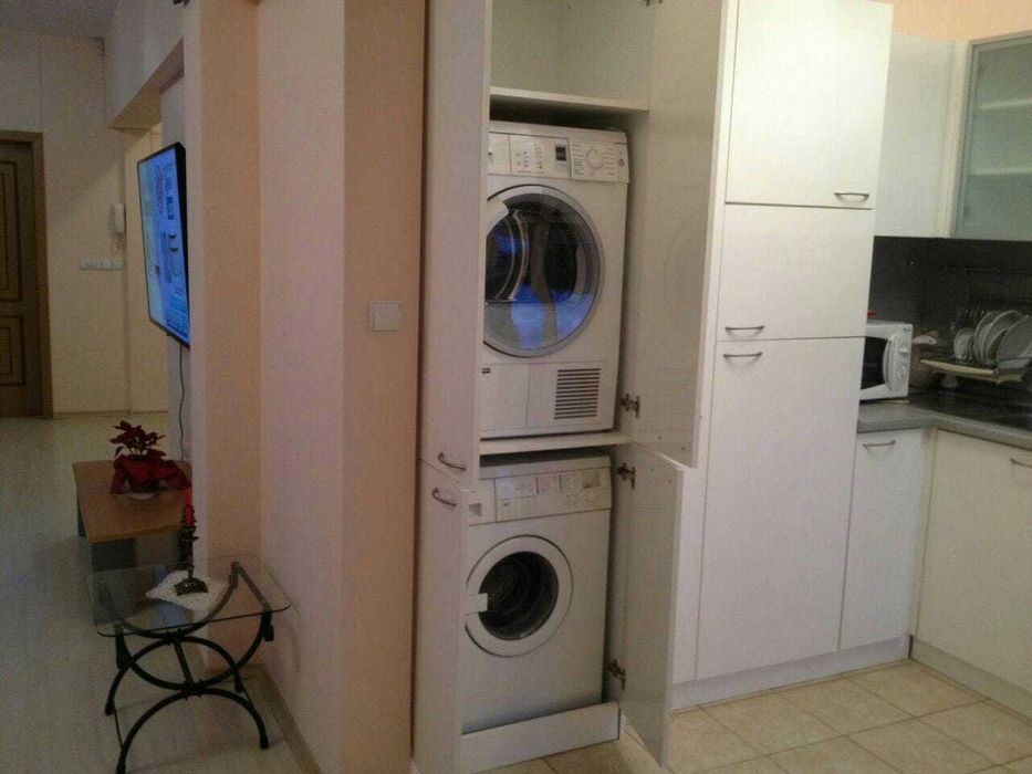 Дава се под наем Двустаен апартамент в София, Център - 75 кв.м за 700 € - Снимка #3