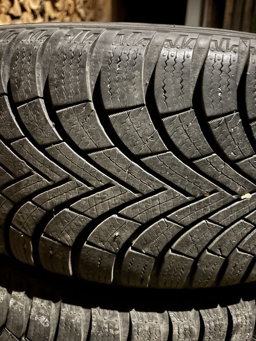 Maxxis Premitra snow wp6 215/50/17 зимни