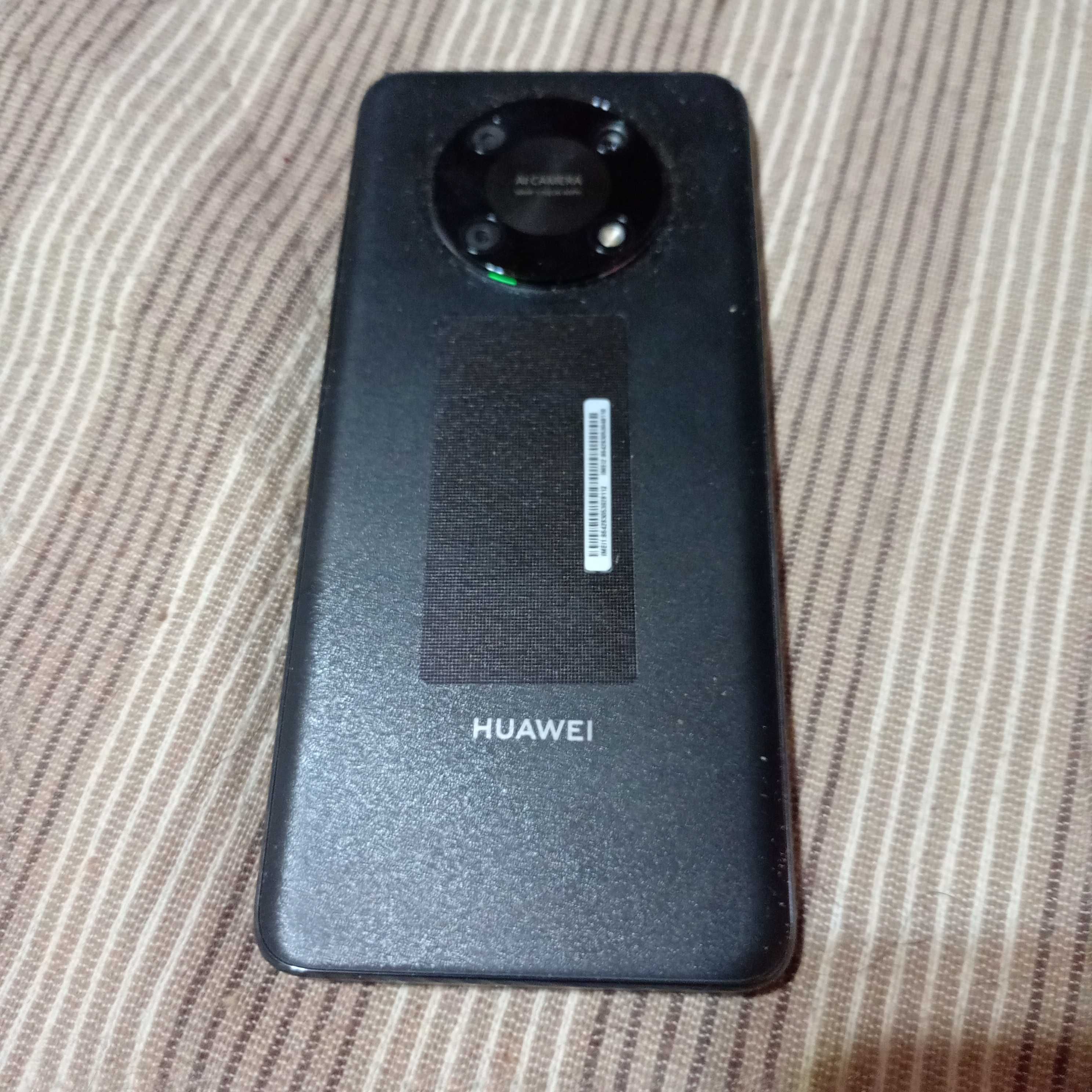 Huawei Nova Y90 нов, с гаранция 24 месеца.