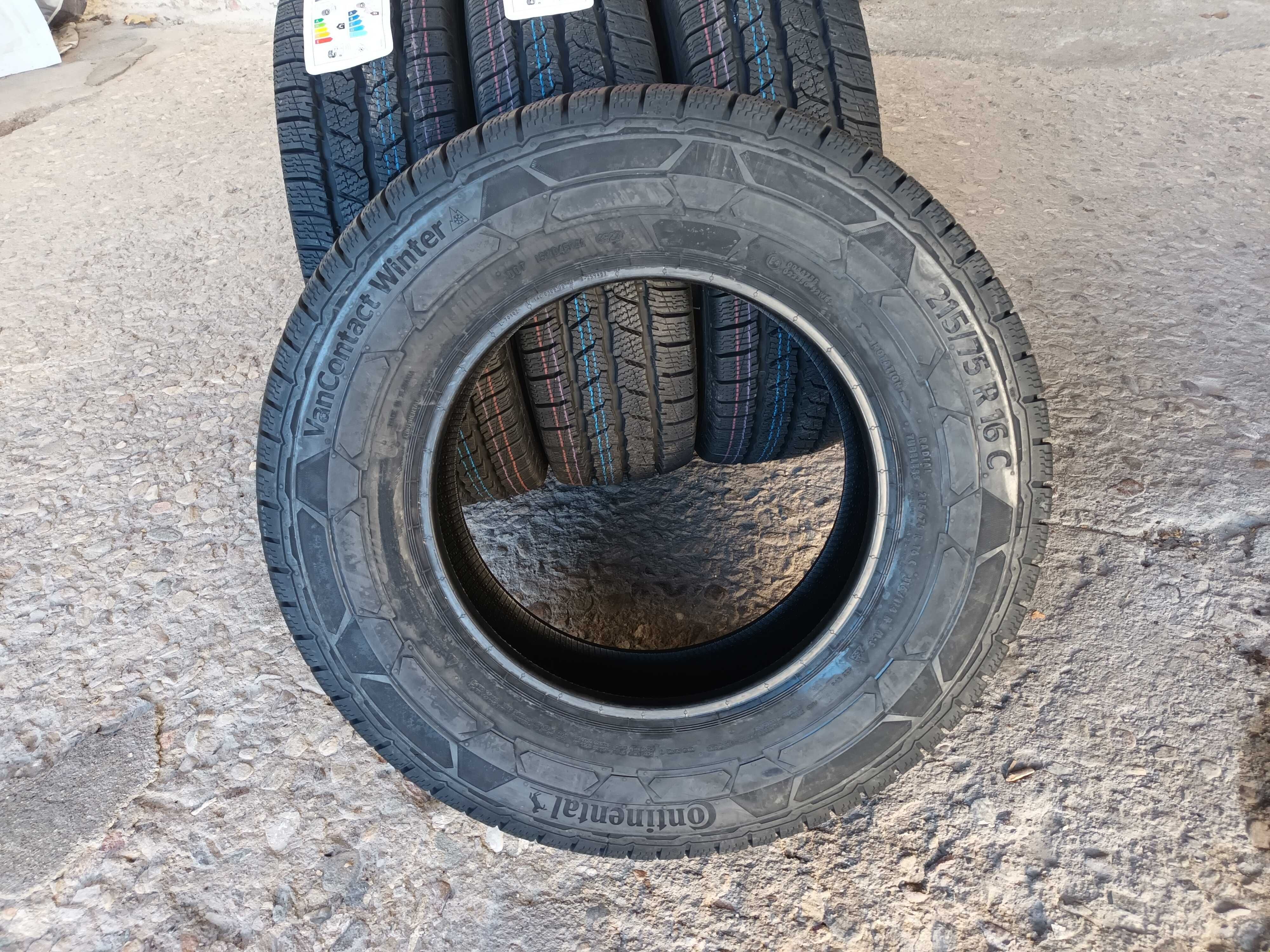 Нови бусови зимни гуми 215/75 R16C Continental VanWinter 116/114R 10PR