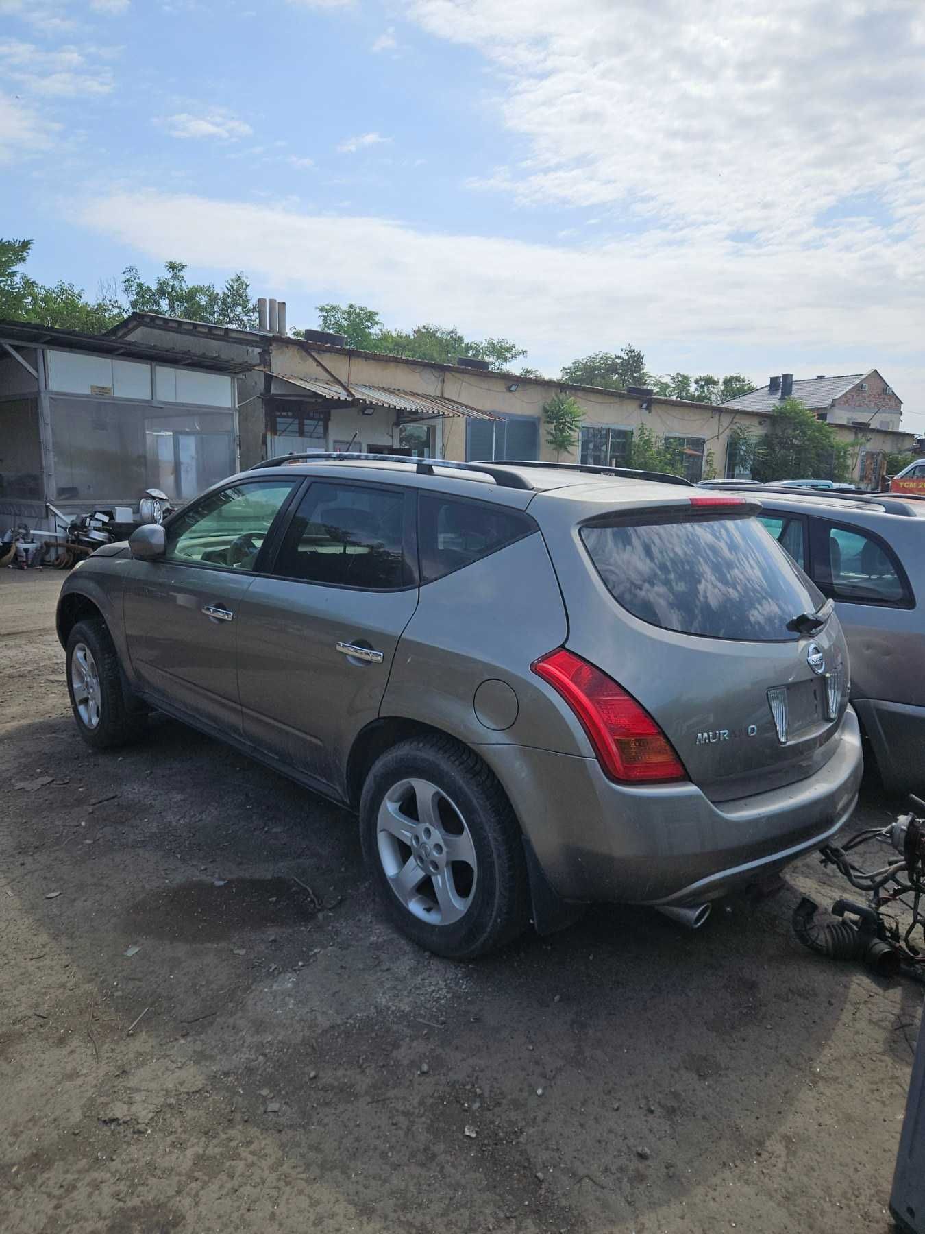 Nisan Murano на части