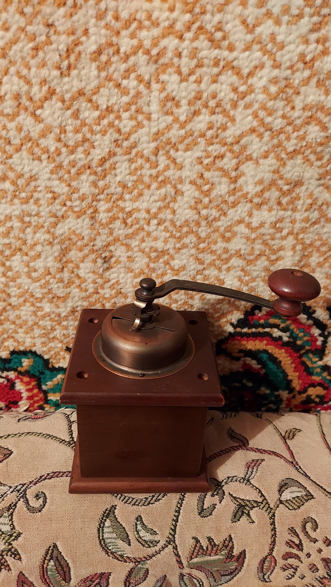Кофемолка ручная эксклюзив