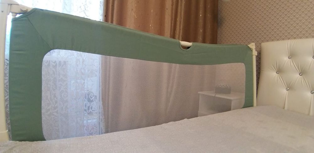 Бортик для кровати