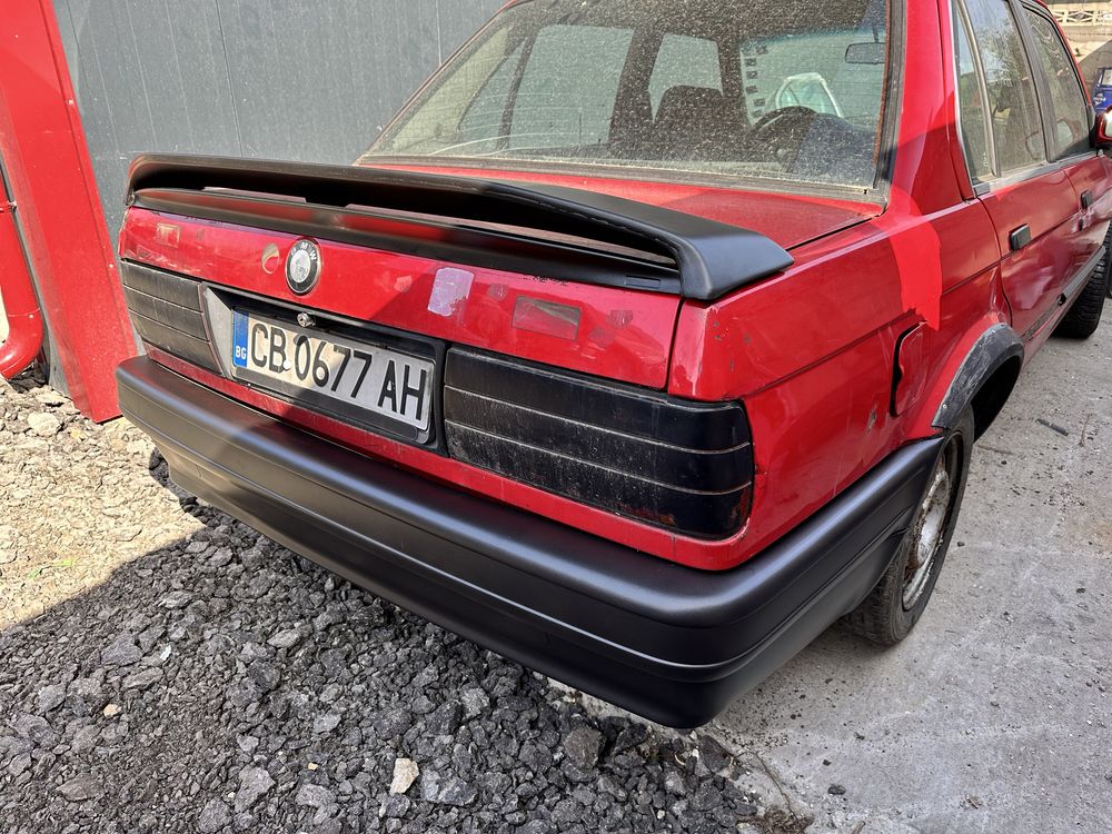 BMW e30  m tech 2