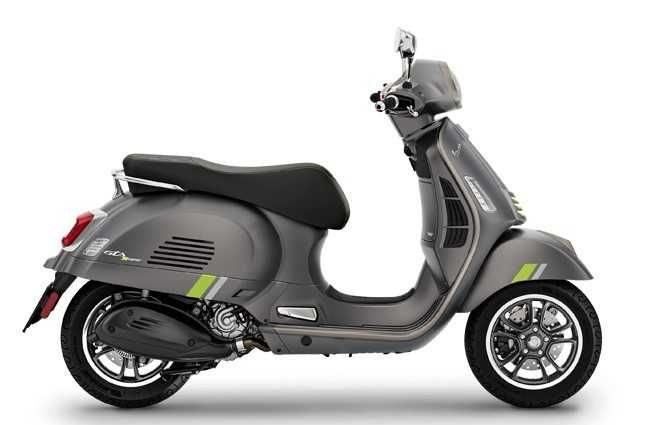 Lichidare stoc Scuter Vespa GTS Super 300 Tech 2023 | Rate | Leasing