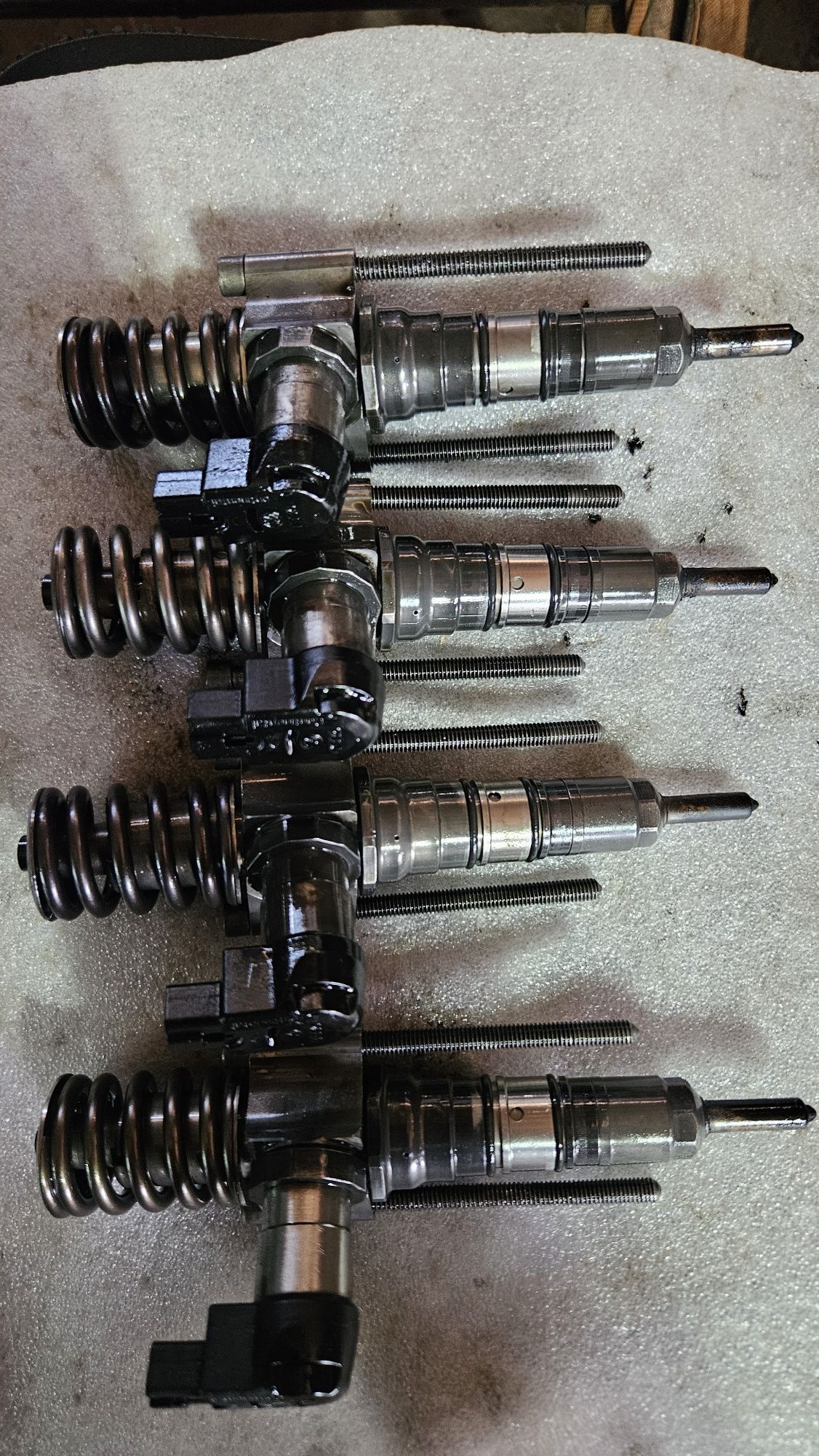 Помпа дюза Siemens 03G 130 073T