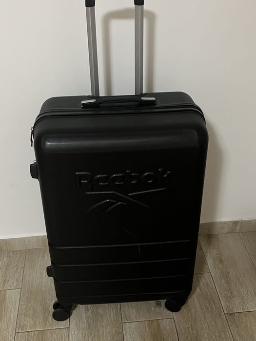Se vinde rucsac nou plus altele