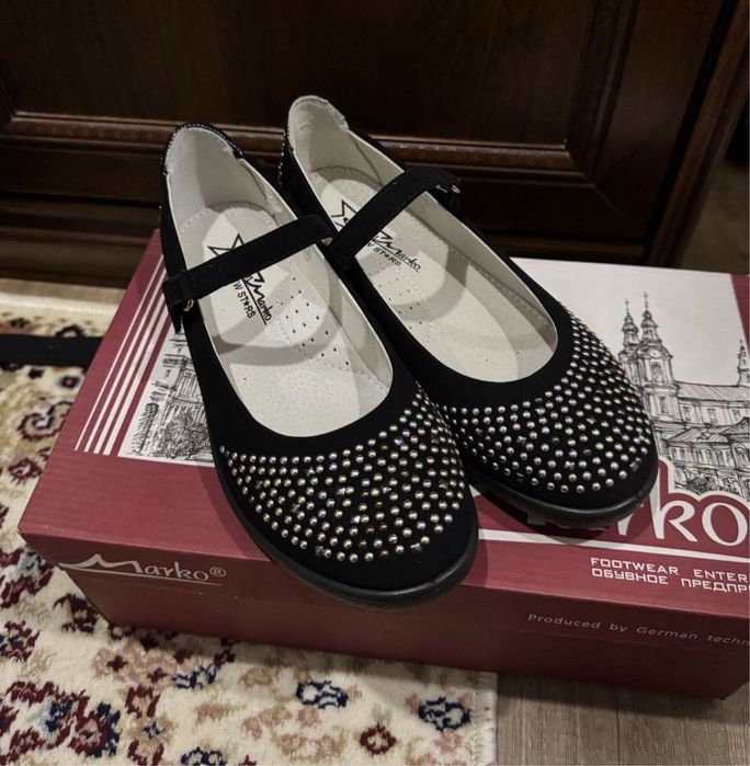 Продам детские балетки 32 размер