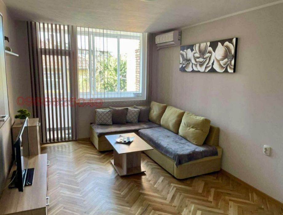 Тристаен Апартамент под наем