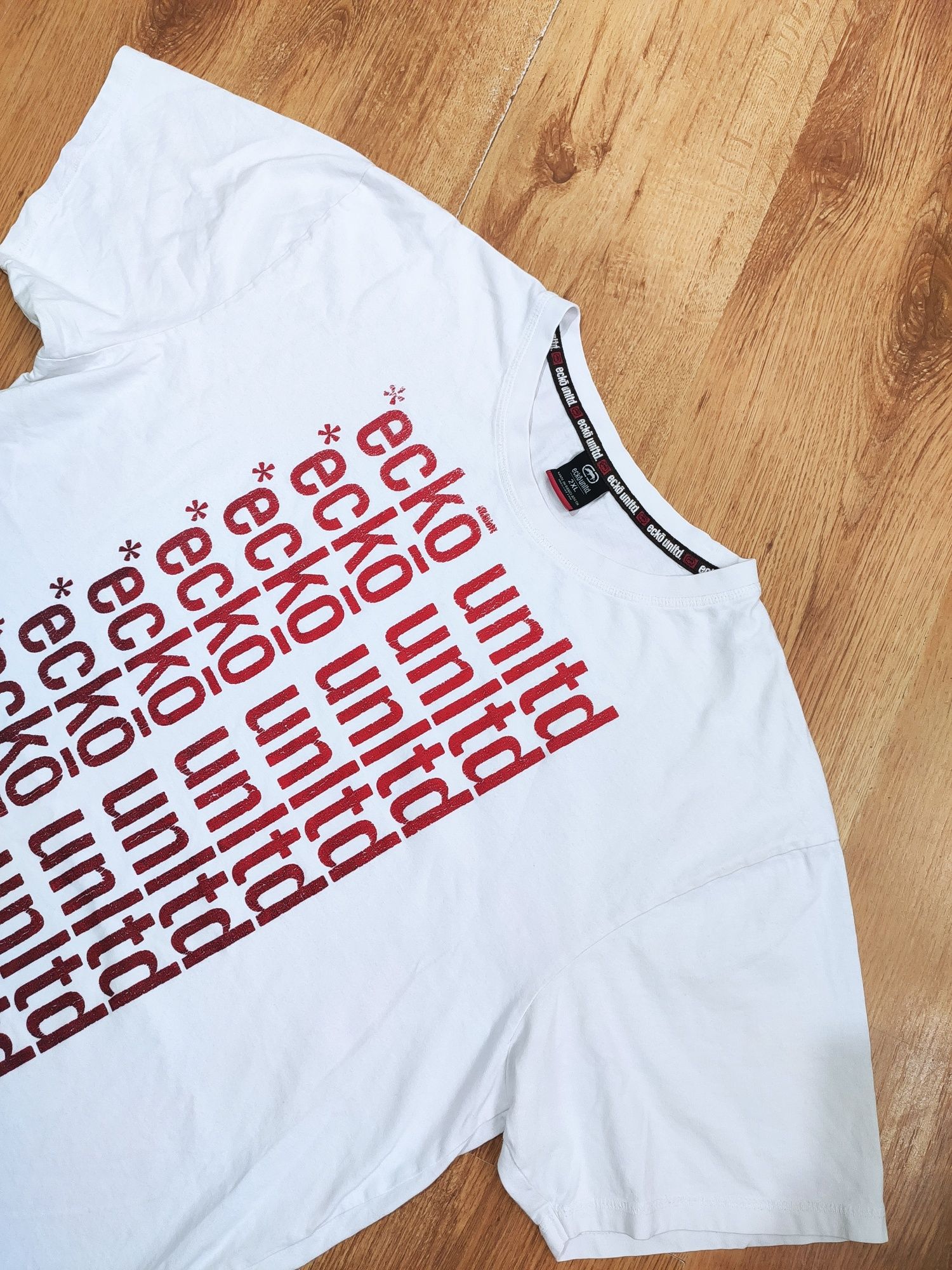 Tricou Ecko mărimea XXL