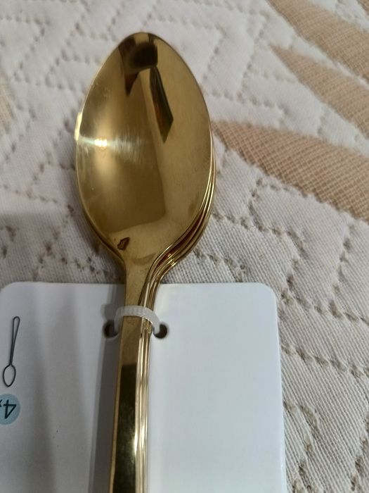 Иноксови коктейлни лъжички,златно и сребристо дължина 21см.