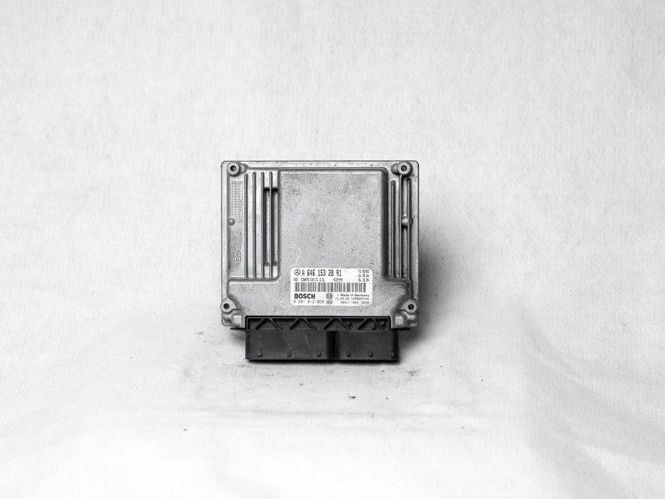 Компютър двигател за Mercedes-Benz Vito W639 OM646