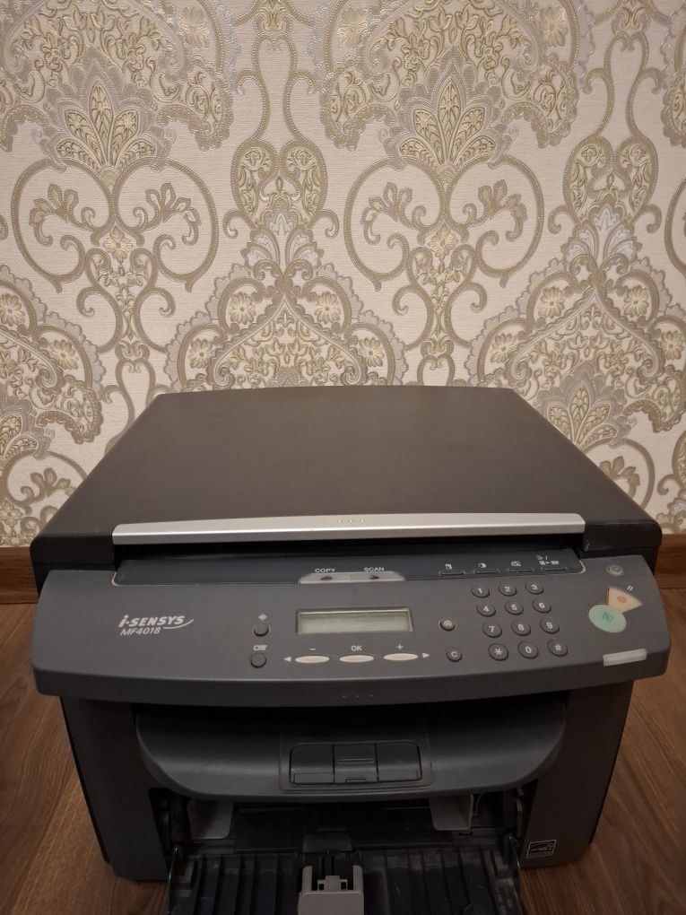 Printir Sotiladi . Продается принтер Canon MF 4018