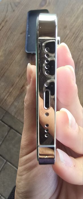 Iphone 13 Pro 256 GB + Часовник Aplle Watch 3