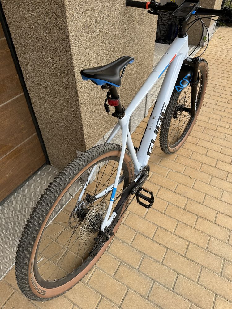 Cube bike Carbon
